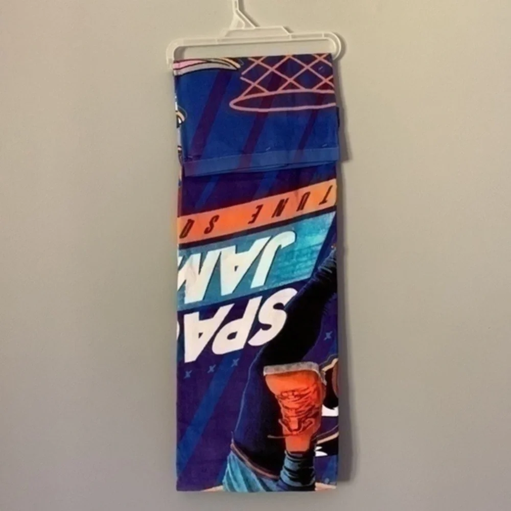 NWT. SPACE JAM Beach Towel